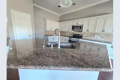 107 High Meadows Drive, Sugar Land, TX 77479 - Photo 12