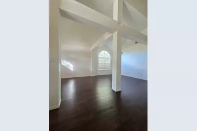 107 High Meadows Drive, Sugar Land, TX 77479 - Photo 4