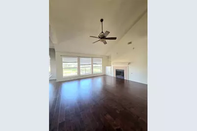 107 High Meadows Drive, Sugar Land, TX 77479 - Photo 8