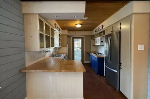 202 Hardy St, Bacliff, TX 77518 - Photo 6