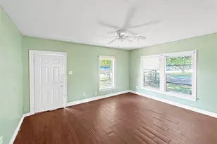 210 Park St, Baytown, TX 77520 - Photo 20