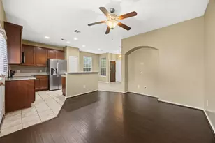 2765 Maybrook Hollow Ln, Houston, TX 77047 - Photo 8