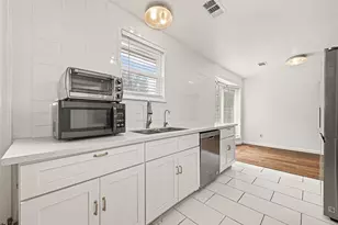 10823 Sandstone St, Houston, TX 77072 - Photo 22