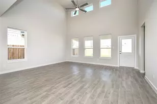 11114 Crocus Dr, Houston, TX 77044 - Photo 12