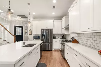 118 E 27th Street #A, Houston, TX 77008 - Photo 6