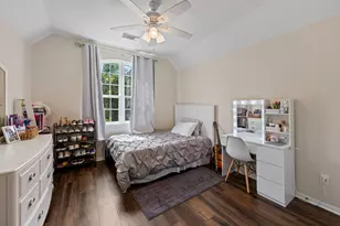 1807 Emerald Lake Ct, Houston, TX 77062 - Photo 22
