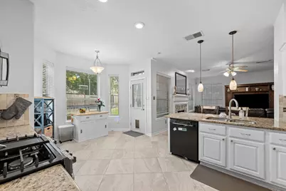 1807 Emerald Lake Court, Houston, TX 77062 - Photo 8