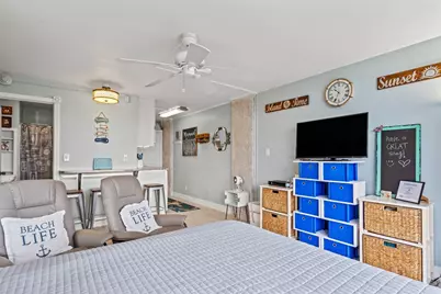 415 E Beach Drive #801, Galveston, TX 77550 - Photo 10