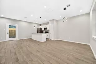 7414 Mount St, Houston, TX 77088 - Photo 6