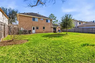 2218 Hickory Lawn Dr, Houston, TX 77077 - Photo 38