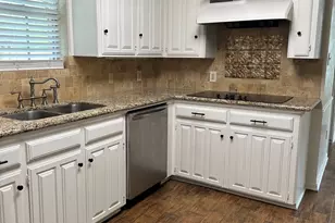 103 Wroxton Dr, Conroe, TX 77304 - Photo 2