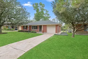 2015 Woodcrest Dr, Houston, TX 77018 - Photo 2