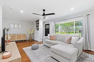 2015 Woodcrest Dr, Houston, TX 77018 - Photo 4