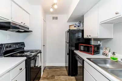 305 W Baker Road #1108, Baytown, TX 77521 - Photo 6