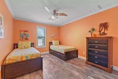 7806 Pruitt Drive, Galveston, TX 77554 - Photo 26