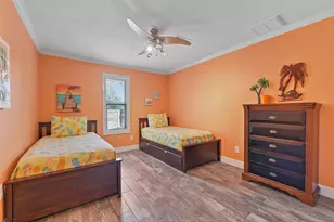 7806 Pruitt Dr, Galveston, TX 77554 - Photo 26