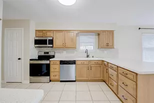 314 Morningside Dr, League City, TX 77573 - Photo 4