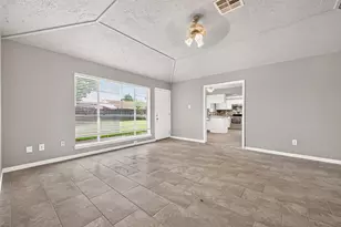 9903 Towne Tower Ln, Sugar Land, TX 77498 - Photo 4
