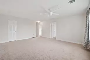 531 Small Cedar Dr, League City, TX 77573 - Photo 18