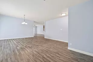 531 Small Cedar Dr, League City, TX 77573 - Photo 4