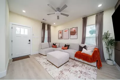 6743 Madrid St Street #B, Houston, TX 77021 - Photo 4