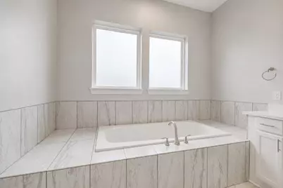 10015 Goliad Drive, Mont Belvieu, TX 77523 - Photo 24