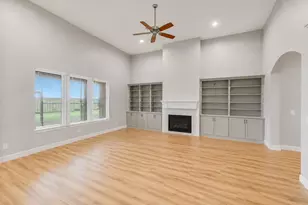 10015 Goliad Dr, Mont Belvieu, TX 77523 - Photo 10