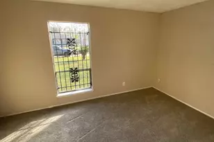 10818 Carlton Dr, Houston, TX 77047 - Photo 8