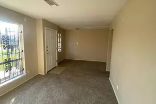 10818 Carlton Dr, Houston, TX 77047 - Photo 2