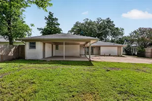 317 N Madison St, Madisonville, TX 77864 - Photo 24