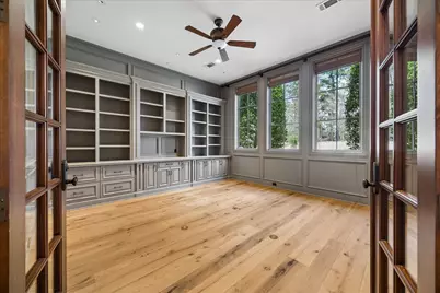 8 Greyton Lane, Bunker Hill Village, TX 77024 - Photo 8