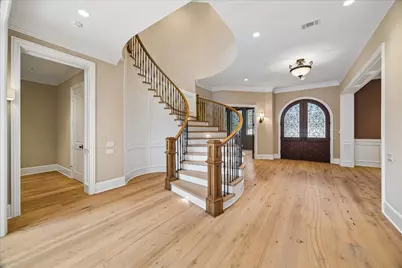 8 Greyton Lane, Bunker Hill Village, TX 77024 - Photo 6