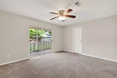 2301 7th Avenue N, Texas City, TX 77590 - Photo 10