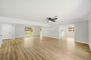 1310 Burning Tree Rd, Houston, TX 77339 - Photo 6