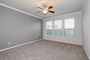 10126 Naples Cliff Ct, Cypress, TX 77433 - Photo 16