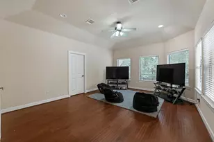 9934 Crestwater Cir, Magnolia, TX 77354 - Photo 32