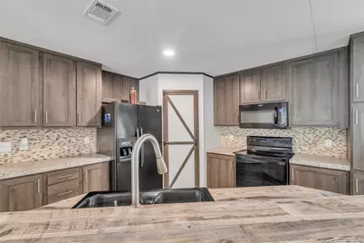 9529 Cypress Drive, Willis, TX 77318 - Photo 14