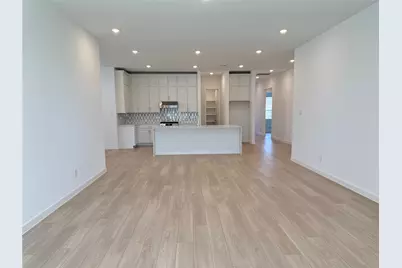 13414 Harbor Point Drive, Texas City, TX 77568 - Photo 6