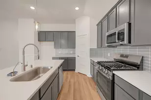 1911 Sleeping Hls Dr, Rosenberg, TX 77471 - Photo 10