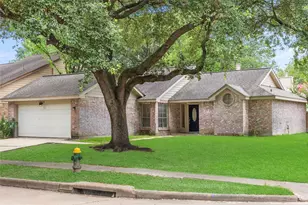 12115 Stableway Ct, Houston, TX 77065 - Photo 2