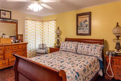 1104 Pine, Village Mills, TX 77663 - Photo 20
