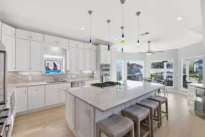 71 Harbor Lane, Kemah, TX 77565 - Photo 10