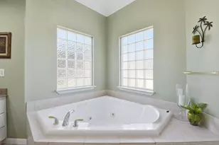 71 Harbor Ln, Kemah, TX 77565 - Photo 22