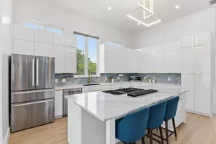 3859 Tartan Ln, Houston, TX 77025 - Photo 8