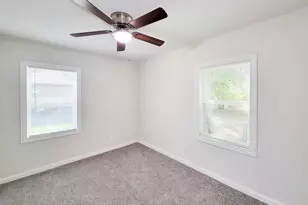 431 N Tinsley St, Angleton, TX 77515 - Photo 32