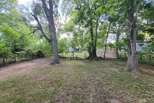 431 N Tinsley St, Angleton, TX 77515 - Photo 38