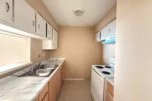 7200 Clarewood Dr, Houston, TX 77036 - Photo 4