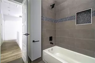 2054 Johanna Crk Dr, Houston, TX 77055 - Photo 26