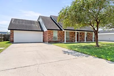 2707 Memphis Avenue, Nederland, TX 77627 - Photo 2