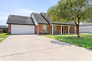 2707 Memphis Ave, Nederland, TX 77627 - Photo 2